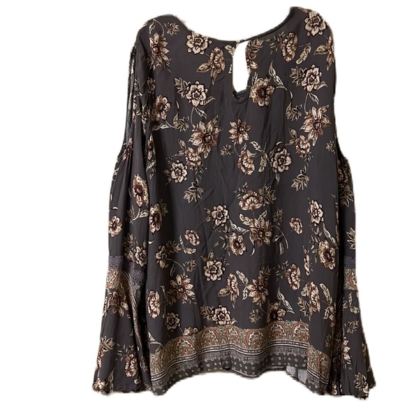 Knox Rose, 100% Rayon, Arm Keyhole, Bell Sleeves Top, Multi, XL - Picture 2 of 7